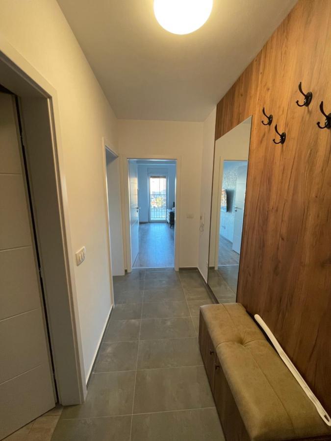 Shooter Apartments Φεριζάι Εξωτερικό φωτογραφία