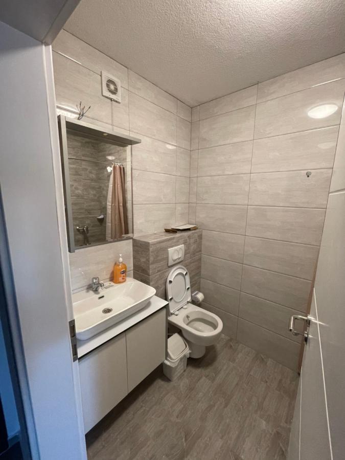 Shooter Apartments Φεριζάι Εξωτερικό φωτογραφία